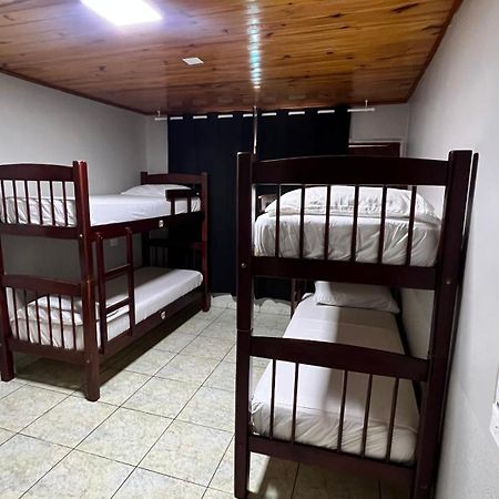 Hostel Peter Pan Puerto Iguazu Ngoại thất bức ảnh