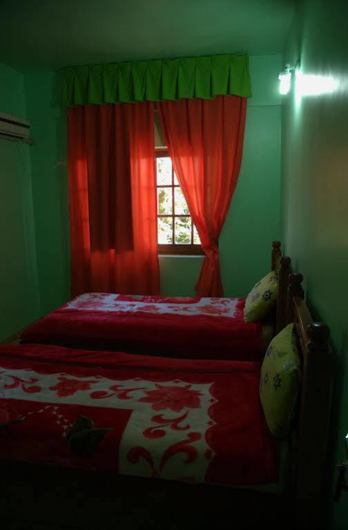 Hostel Peter Pan Puerto Iguazu Ngoại thất bức ảnh